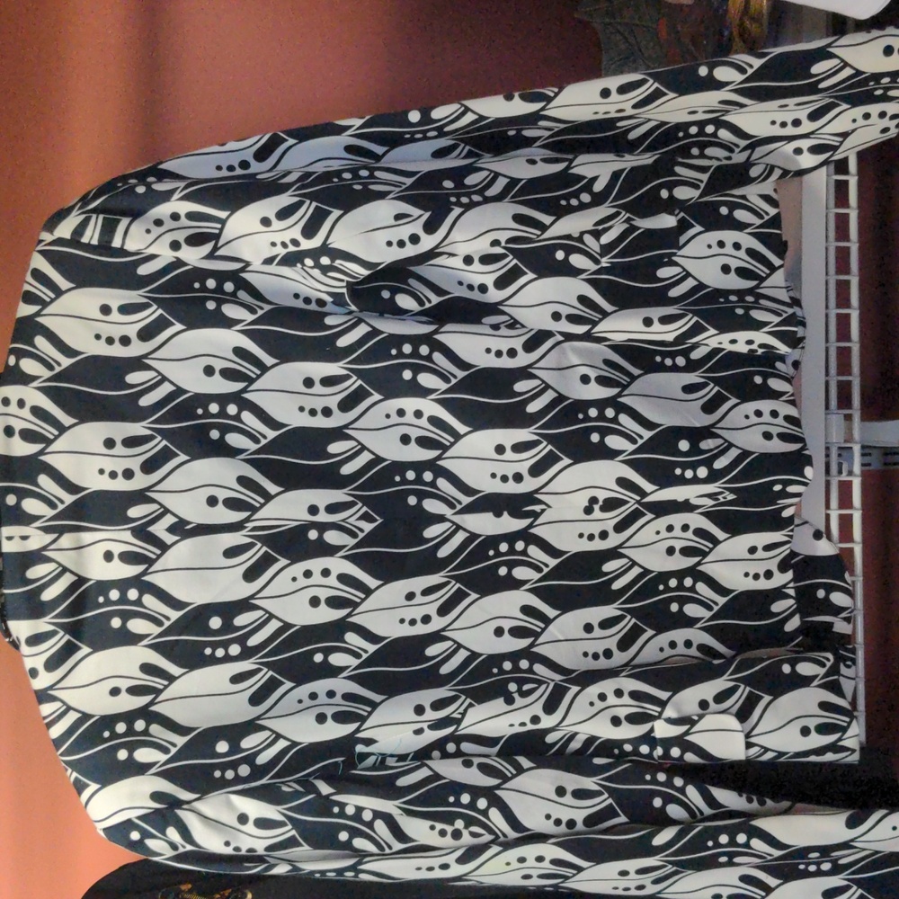 Jacket Lined. One Button In Front. - image 4